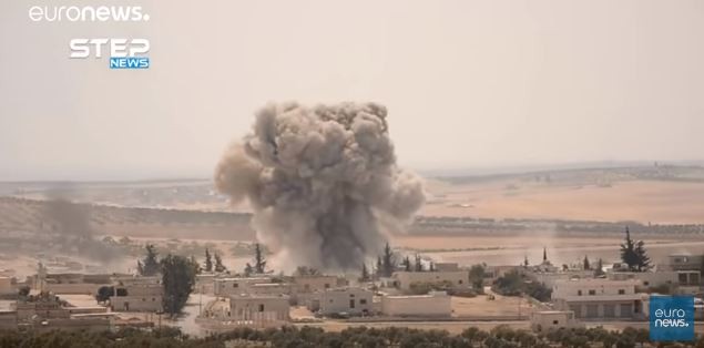 Bombardeiros na província de Idlib, na Síria  (Foto: Reprodução/Youtube)