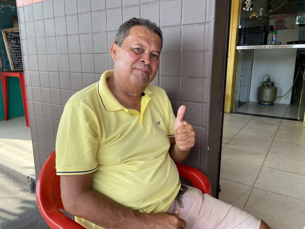 Autônomo Antônio Roberto, de 54 anos, mora no bairro Flores, no entorno da Arena da Amazônia por toda sua vida. — Foto: Patrick Marques/g1 AM