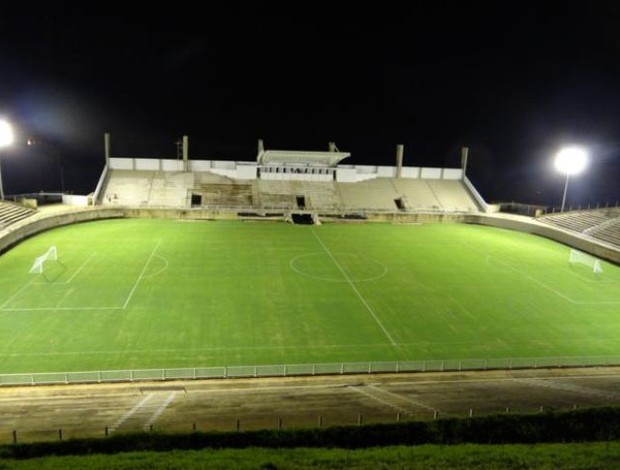 Estádio Soares de Azevedo Muriaé (Foto: Silvan Alves)