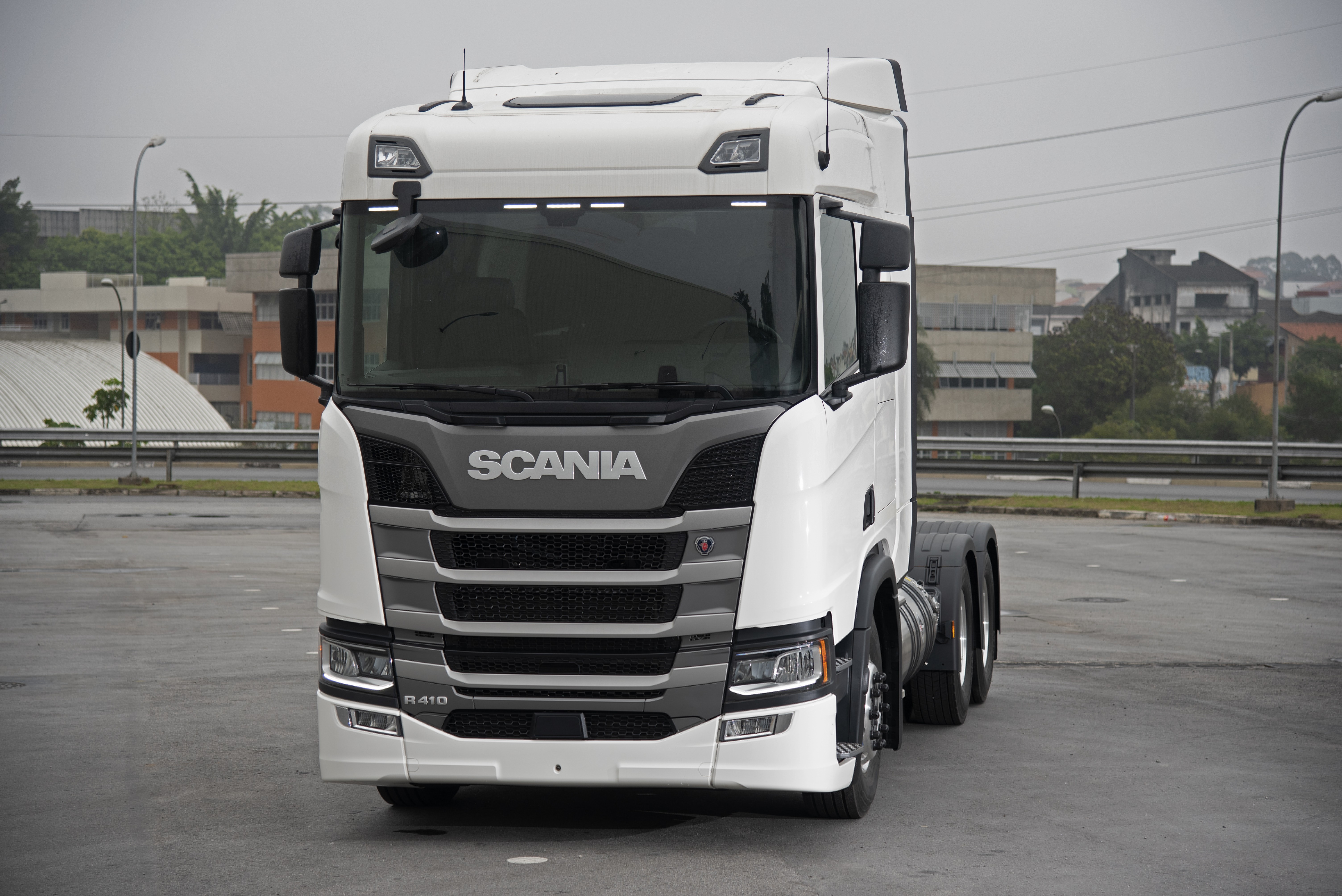 Caminhão da Scania movido a GNL tem o dobro de autonomia quando comparado ao GNC (Foto: Divulgação)