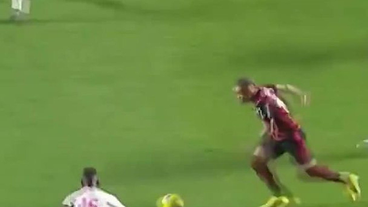 Cebolinha faz primeiro gol pelo Flamengo