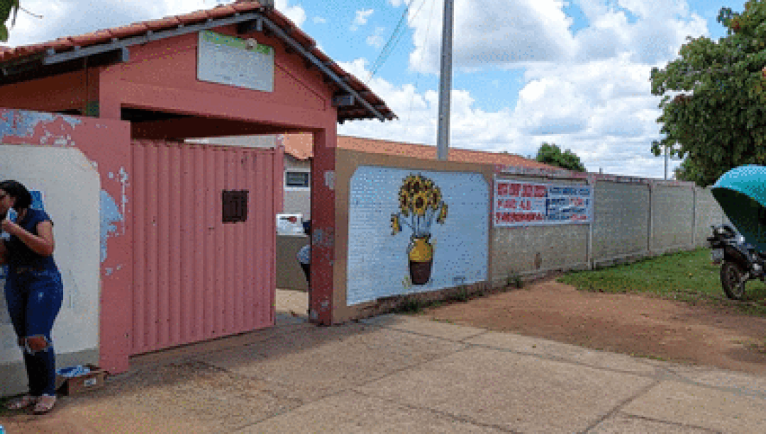 ENEM 2022 - DOMINGO (13) – VILHENA (RO) - Portões da escola Marechal Rondon fechados em Vilhena