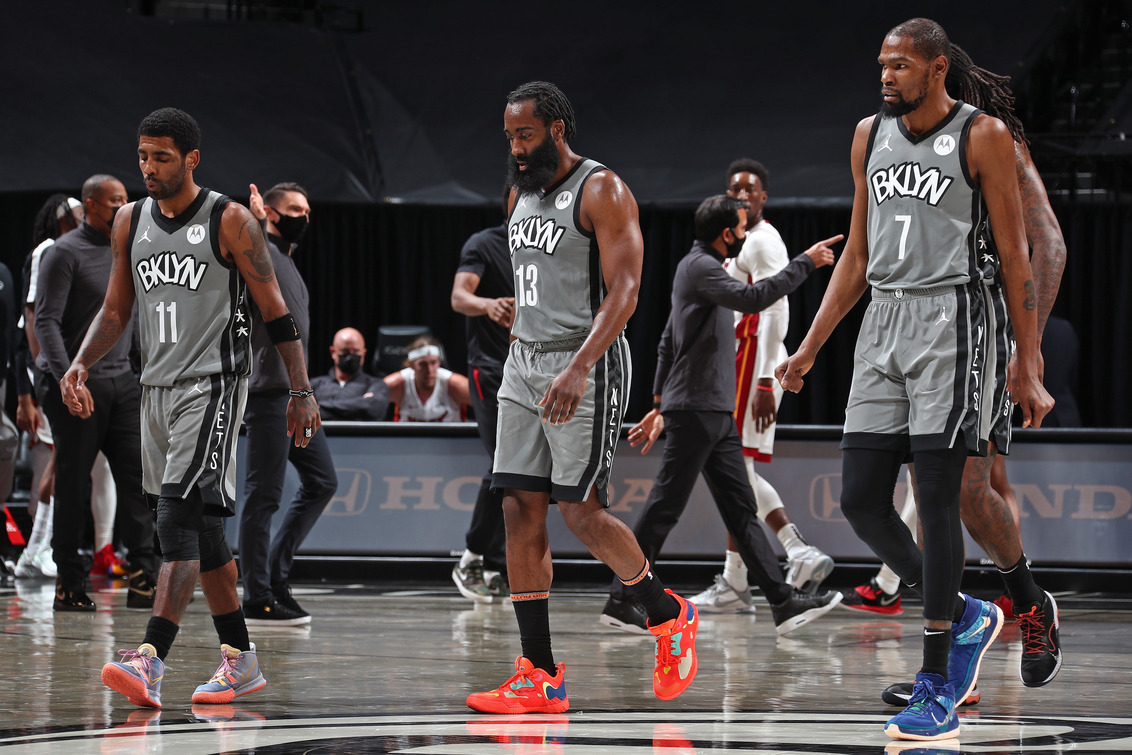 NBA: troca de James Harden acaba com sonho de título para trio dos Nets, com Irving e Durant (Foto: Nathaniel S. Butler/NBAE via Getty Images)