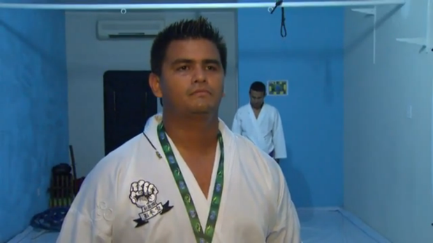 Rogério Uchôa é prata em campeonato brasileiro, tem vaga no Mundial na Índia e faz parte da Seleção Brasileira de Karate (Foto: Divulgação/GLOBOESPORTE.COM)