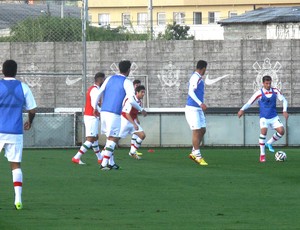 players in training in Iran (Photo: Rodrigo Faber)