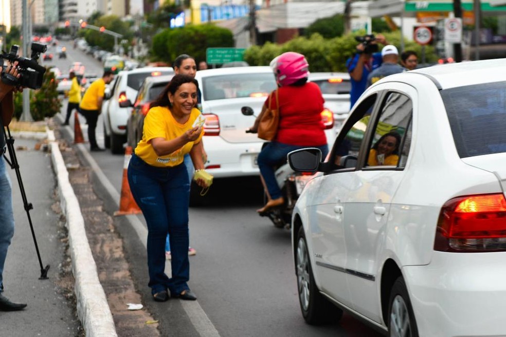 Campanha Maio Amarelo realiza ações educativas no trânsito — Foto: Tchélo Figueiredo/Secom-MT