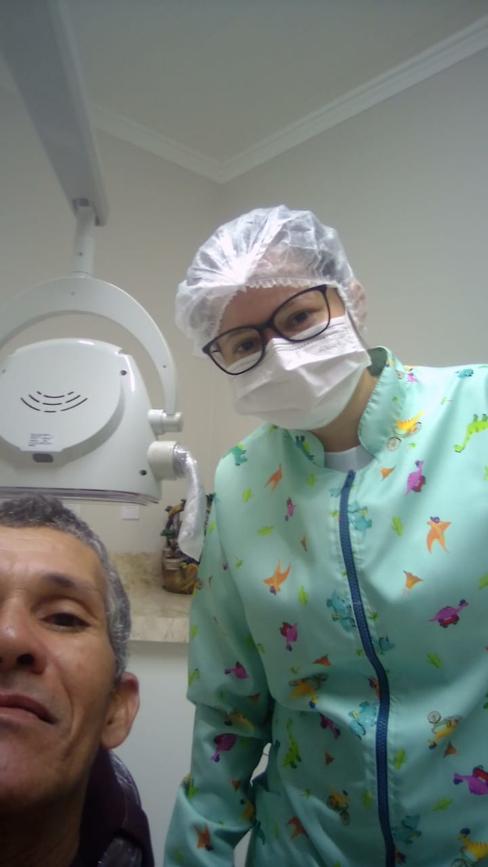 Participante que precisa de implante dentário consegue com o 'reality' — Foto: Divulgação