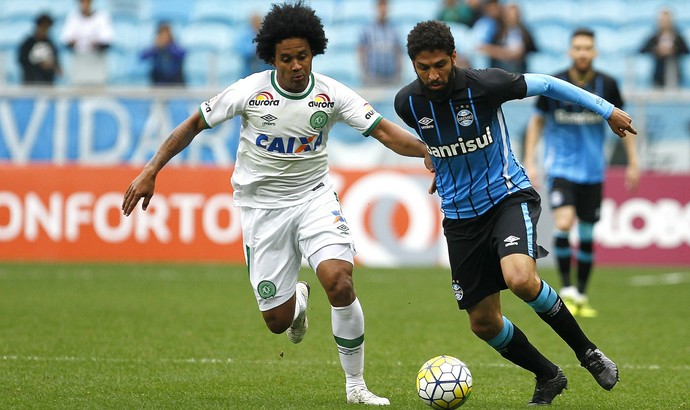 Wallace volta como titular com trunfo em passado recente