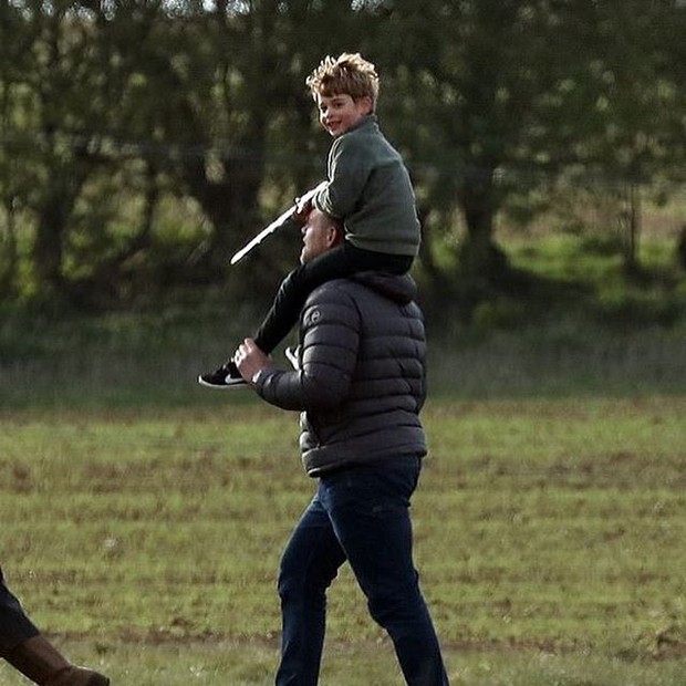 Kate e William levam os filhos a evento equestre, em Norfolk (Foto: Reprodução/Instagram)