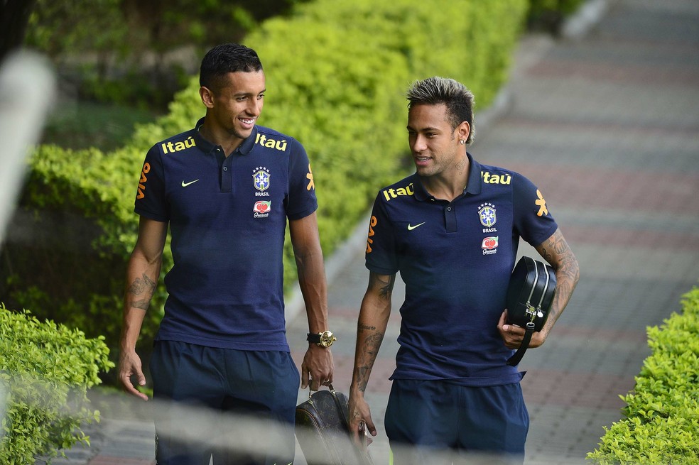 Marquinhos ao lado de Neymar: zagueiro será o capitão do Brasil na despedida das eliminatórias (Foto: Marcos Ribolli)