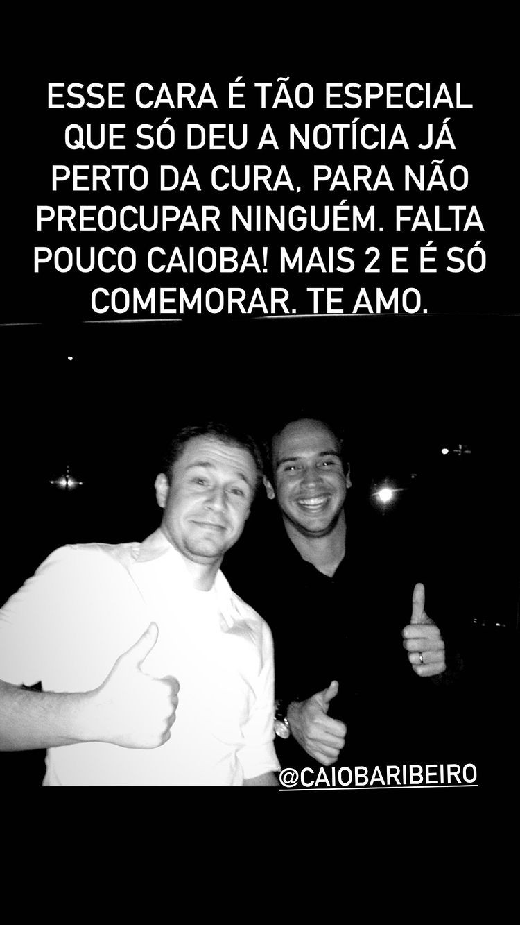 Tiago Leifert recorreu a suas redes sociais para escrever uma homenagem ao amigo Caio Ribeiro (Foto: reprodução/instagram)