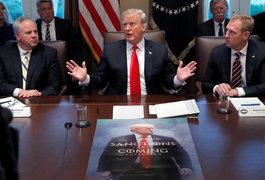 Presidente Trump participa de reuniÃ£o na Casa Branca, em Washington â€” Foto: Reuters/Jim Young