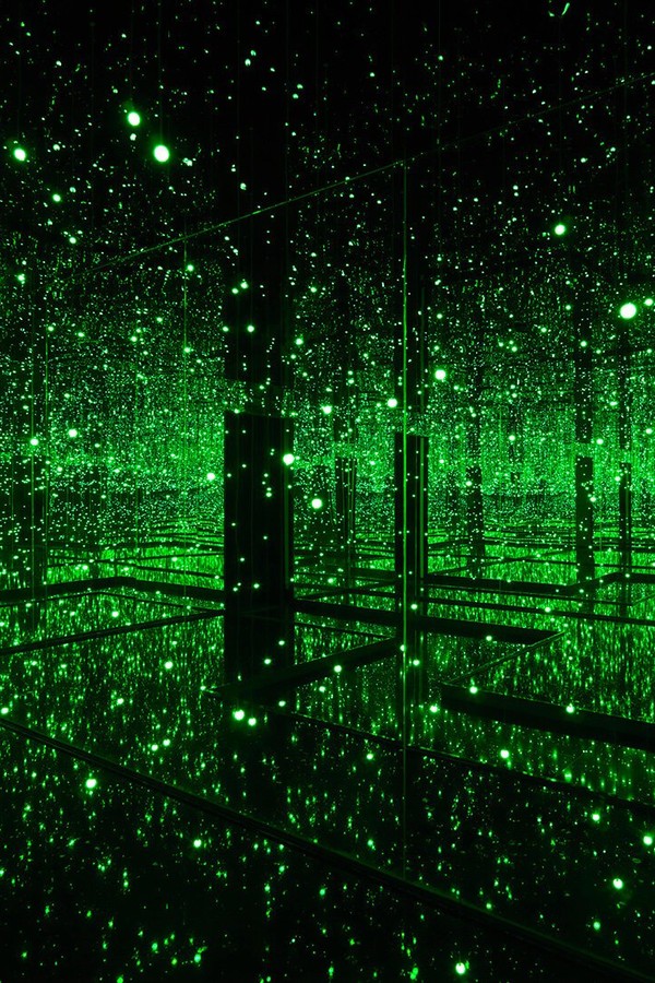 Exposição imersiva de Yayoi Kusama, em Londres, tem espelho infinito e padrões psicodélicos (Foto:  )