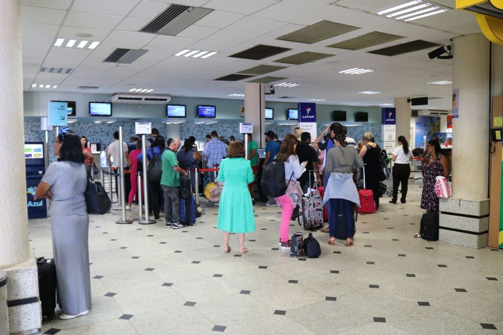 Onze voos foram cancelados em Teresina por falta de abastecimento. (Foto: José Marcelo / G1)