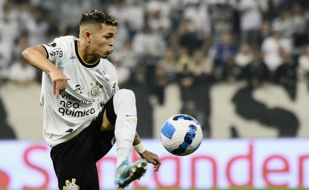 Conmebol divulgou o que foi dito pela equipe do VAR nos lances controversos da partida contra o Boca