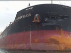 Navios colidem no canal de acesso ao Porto de Santos; Capitania investiga
