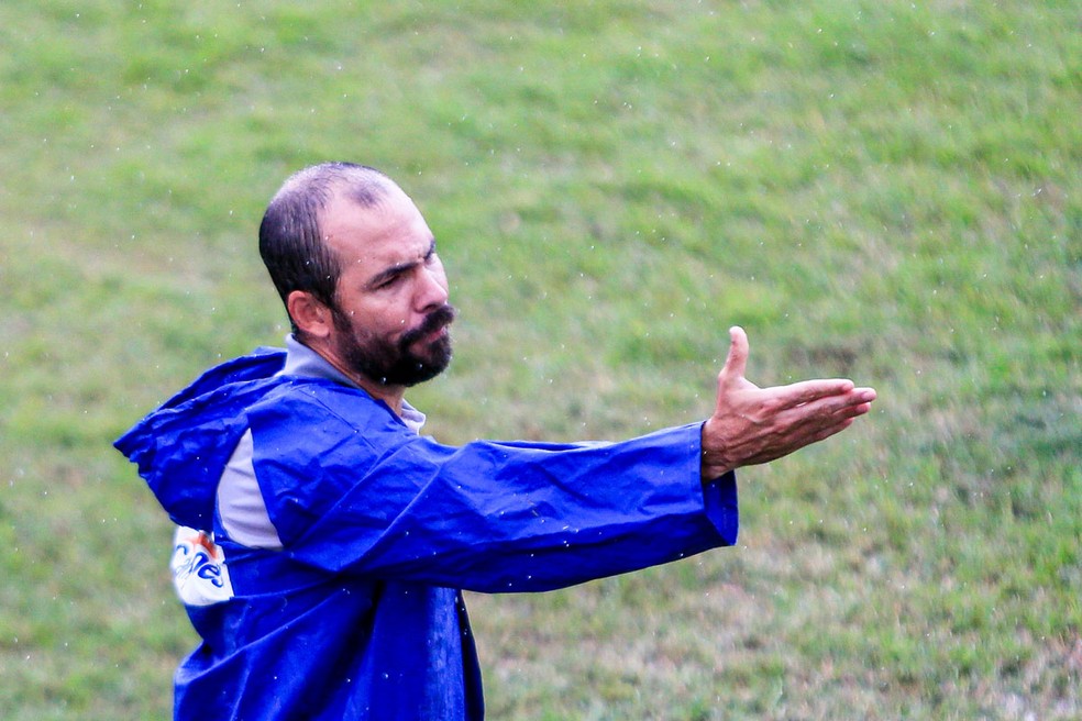 Lúcio Flávio comanda o CSA na Copa Alagoas — Foto: Ailton Cruz/Gazeta de Alagoas