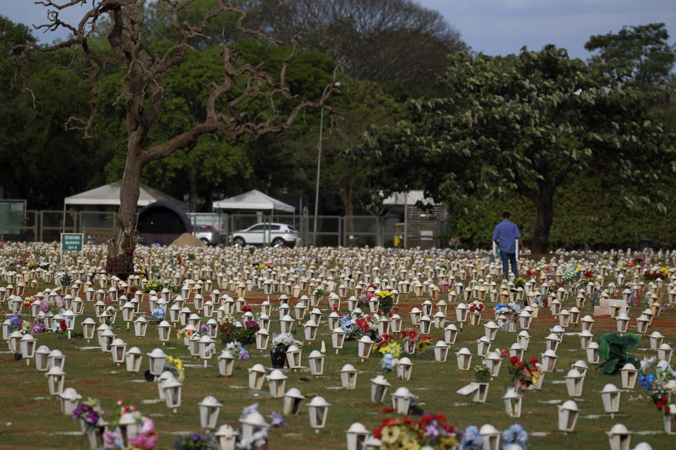 Cemitério no DF, em imagem de arquivo — Foto: Toninho Tavares/Agência Brasília