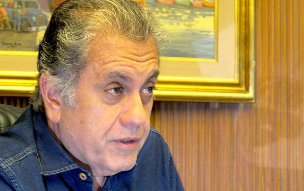 Presidente volta atrás e vê Kardec 'perto' do São Paulo