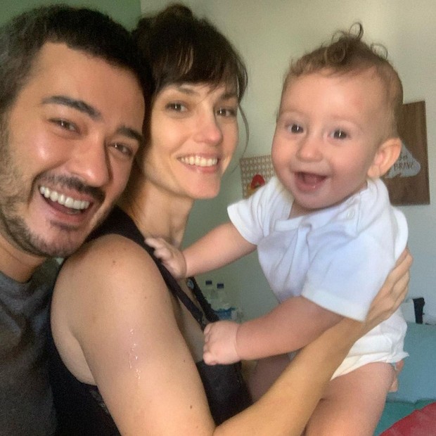 Rosanne Mulholland e Marcos Veras com o filho, Davi (Foto: Reprodução/Instagram)