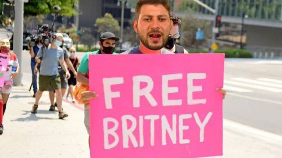 Memes gerados por Caio na internet. — Foto: Reprodução/RedesSociais