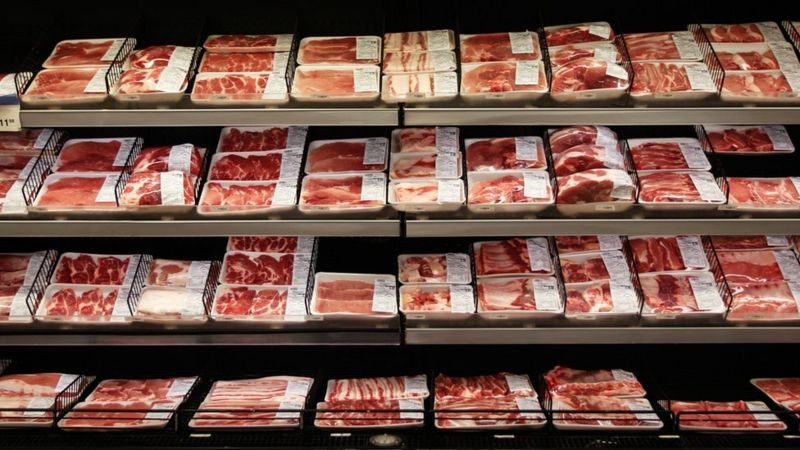 Impacto do embargo da China não chegou a reduzir significativamente preço da carne no varejo (Foto: Getty Images via BBC News Brasil )