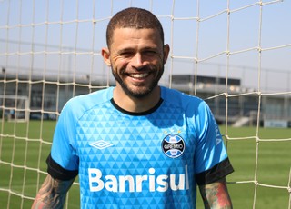 Edinho retribui carinho de amigos da pesca e promove jogo beneficente