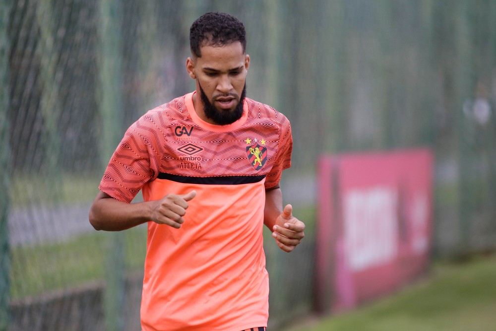 Juventude faz consulta pelo atacante Everaldo, do Corinthians, mas recua pelos altos valores