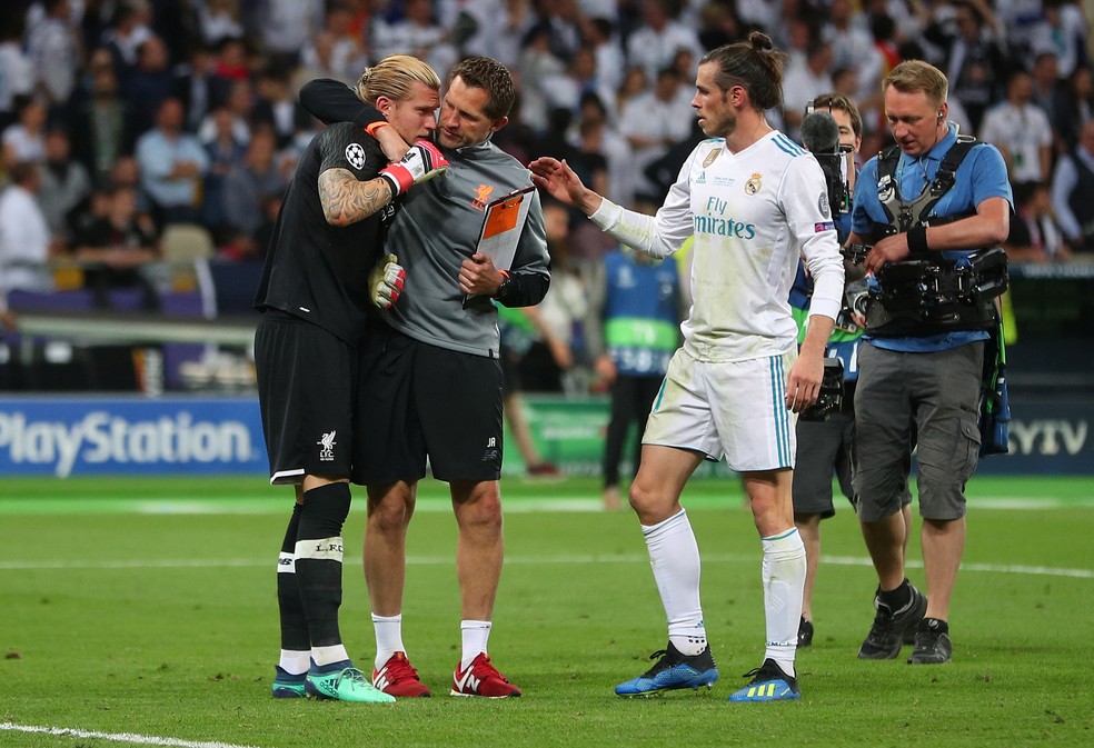 Karius e Gareth Bale foram os grandes personagens da final da Champions League 2017/18 — Foto: Hannah McKay/Reuters