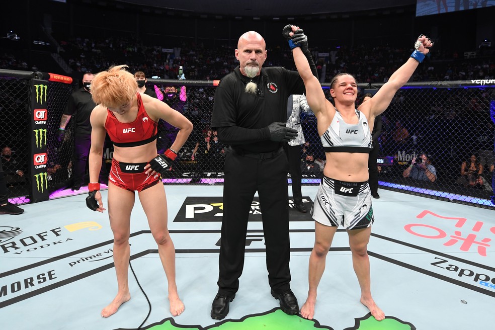 Ariane Sorriso venceu Na Liang por nocaute técnico — Foto: Getty Images