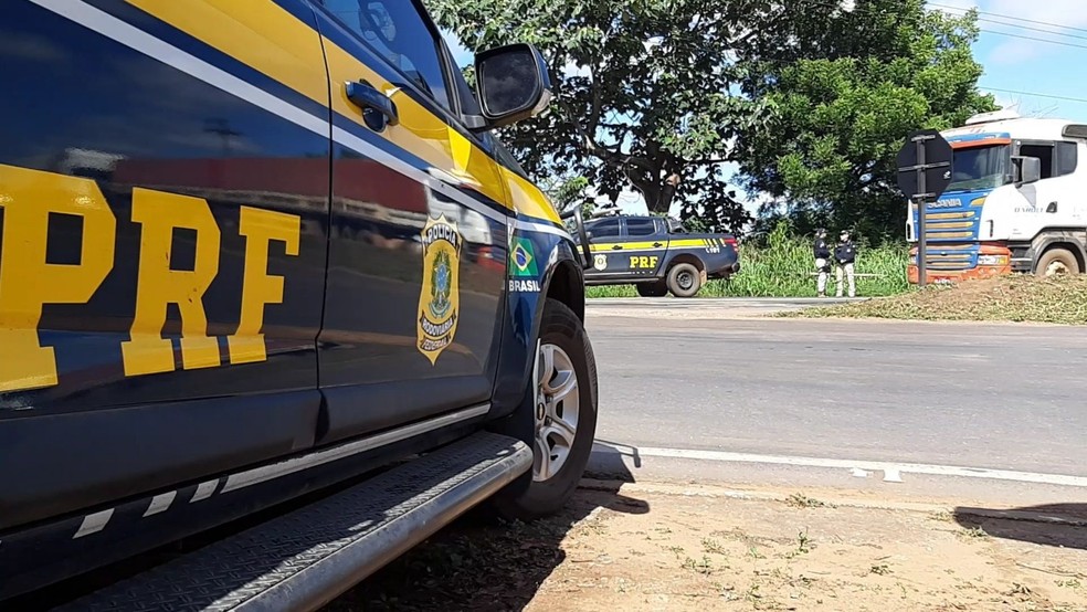 PRF faz fiscalização no feriado e prevê expectativa de aumento no fluxo de veículos em MT — Foto: Polícia Rodoviária Federal de Mato Grosso/Assessoria