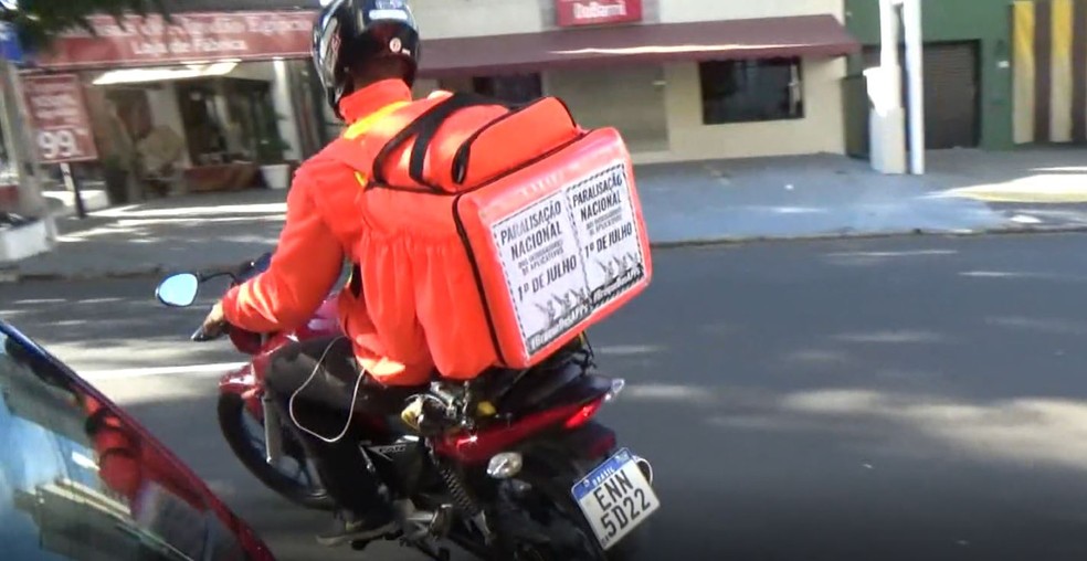 Número de entregadores cresceu 32% em Campinas (SP) durante a pandemia — Foto: Reprodução/EPTV