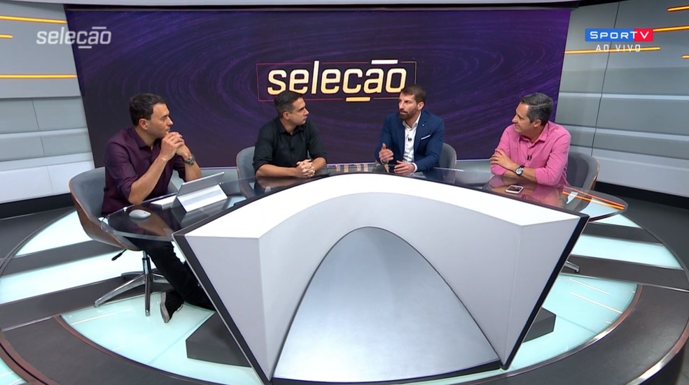 Comentaristas listam motivos que causou a eliminação do Corinthians na Libertadores; confira