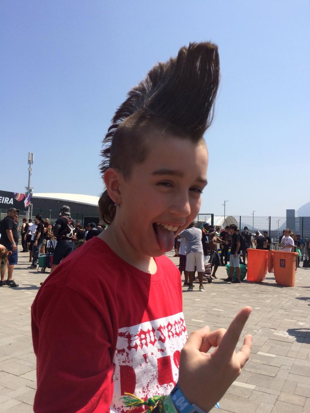 Apos Liberacao Da Justica Familias Vao Juntas Ao Rock In Rio Bebe De Colo Veio Do Paraguai Para Show Do Iron Maiden Rock In Rio 19 G1