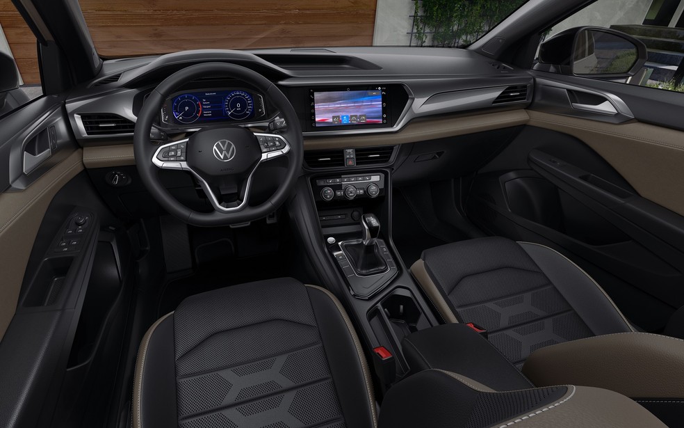 Interior do VW Taos não traz nenhuma surpresa. É bem semelhante ao do recente Nivus — Foto: Divulgação