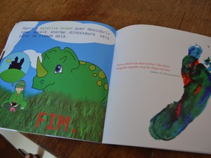 Menina de 8 anos escreve livro para inspirar outras crianças