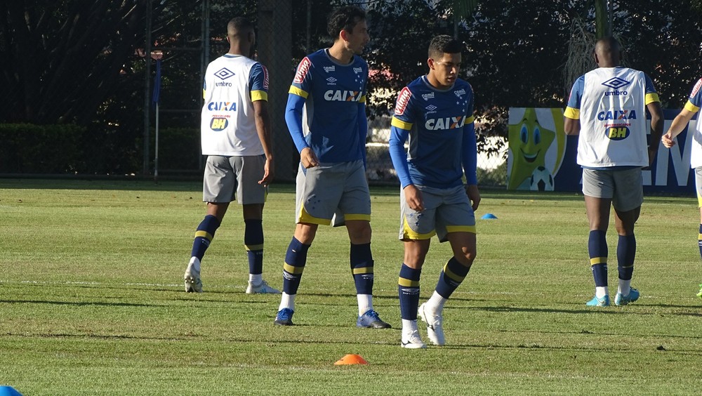 Sem Rafinha, Cruzeiro fecha preparação para enfrentar o Coritiba