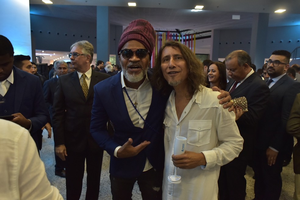 Carlinhos Brown esteve presente na inauguração do Centro de Convenções — Foto: Enaldo Pinto/Aghaack