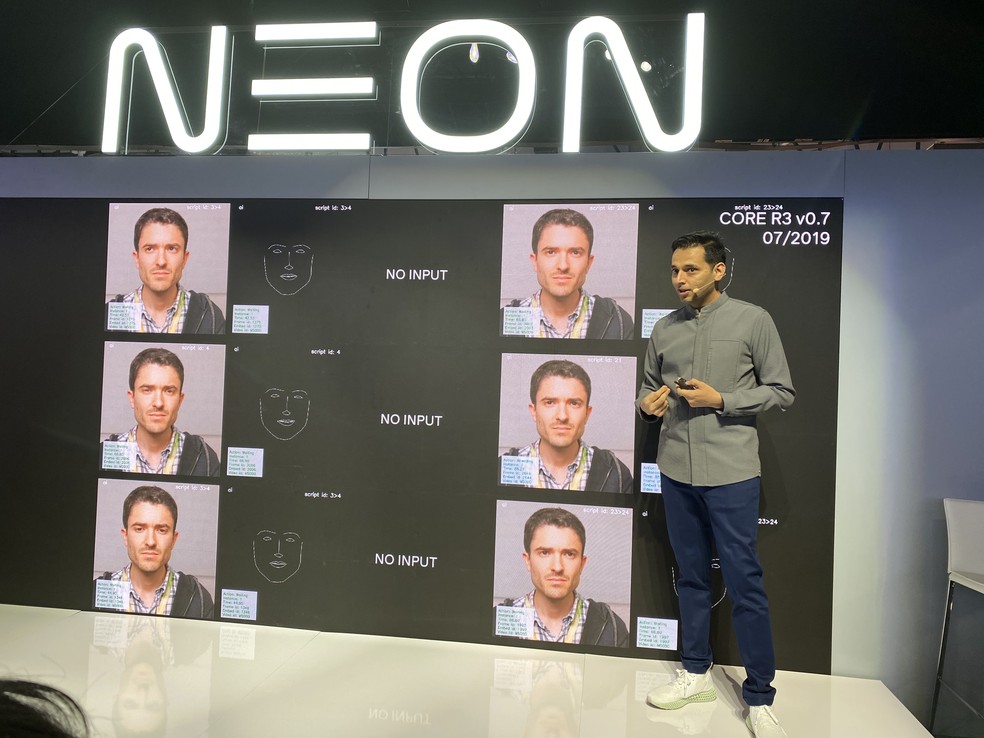 Neon usou figuras humanas reais para criar assistentes virtuais — Foto: Thiago Lavado/G1