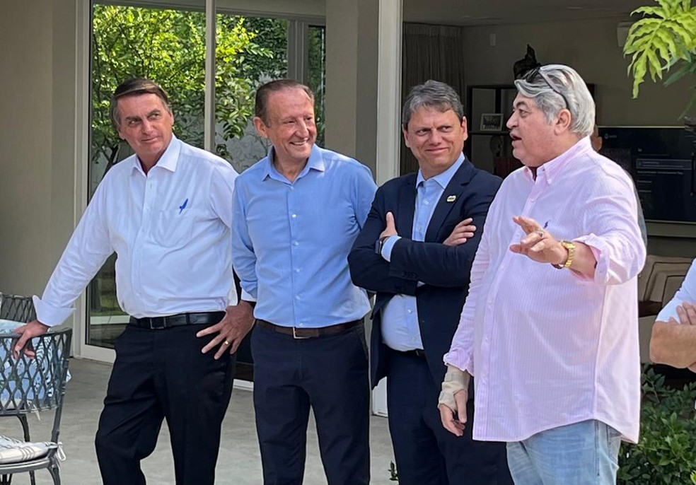 Bolsonaro anuncia que Datena ser&aacute; candidato ao Senado na chapa de Tarc&iacute;sio  em SP | Pol&iacute;tica | Valor Econ&ocirc;mico