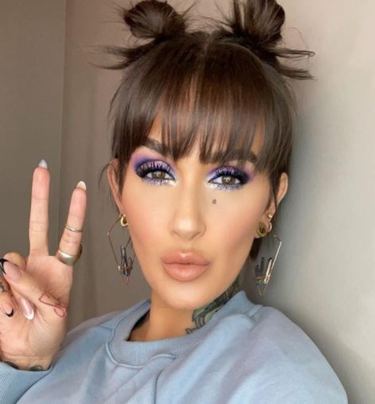 Youtuber e maquiadora Mel Thompson morre aos 35 anos Pop & Arte G1