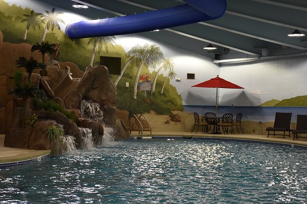 Refúgios pós-apocalipse têm piscina, academia e até cinema (Foto: Divulgação)