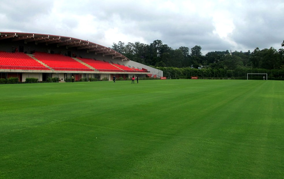 CT do São Paulo em Cotia recebe São Paulo e Botafogo-PB — Foto: Marcelo Prado