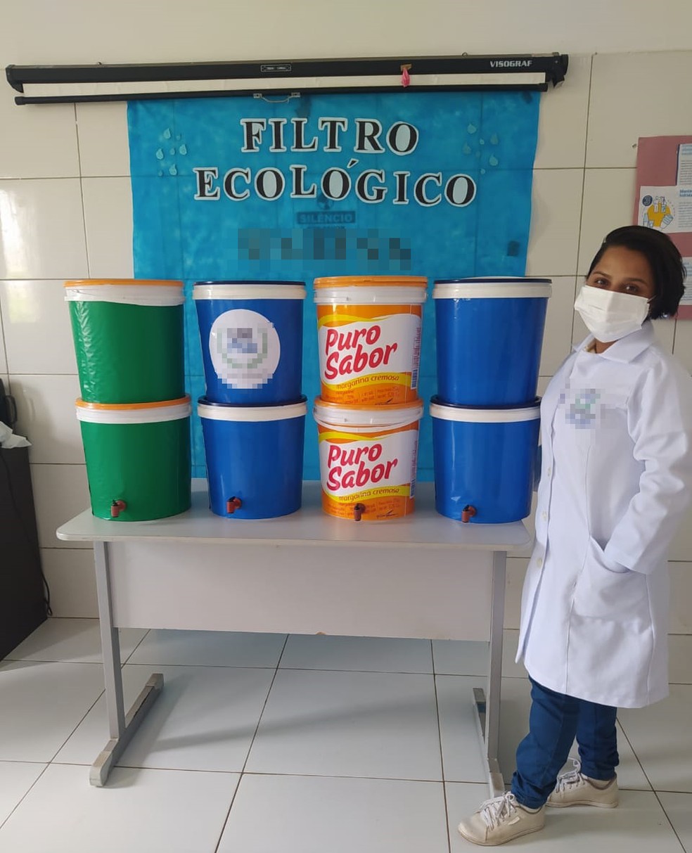 Estudante de enfermagem produziu filtros ecológicos para famílias carentes no Piauí — Foto: Arquivo pessoal/Elayne Pereira