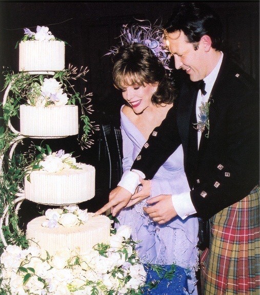 Joan Collins e Percy Gibson se casaram em 2002 (Foto: Reprodução/Instagram)