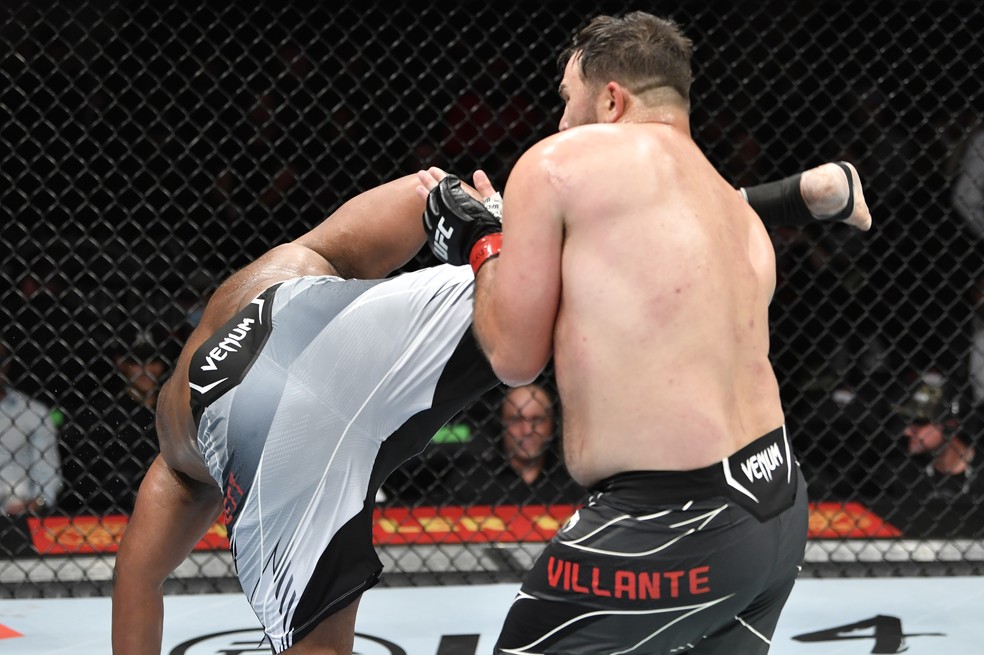 Chris Barnett Gian Villante UFC 268 — Foto: Getty Images