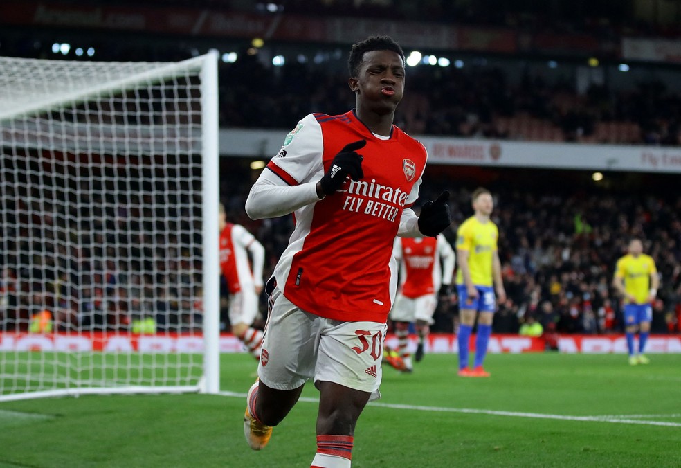 Nketiah comanda a vitória do Arsenal sobre o Sunderland, pela Copa da Liga Inglesa — Foto: Reuters