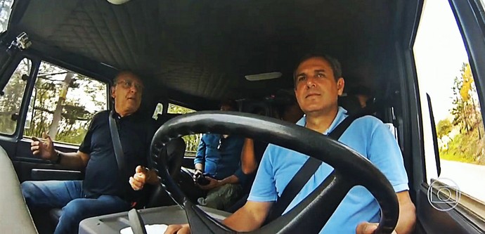 Galvão Bueno e José Roberto Guimarães na boleia do caminhão (Foto: Reprodução TV Globo)