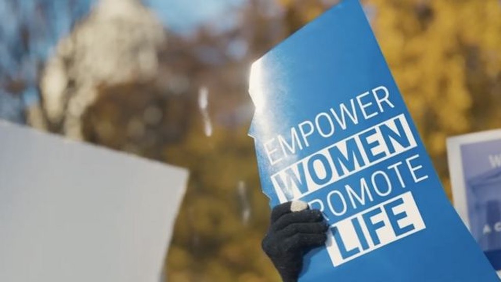 Para Lynn Fitch, as mulheres serão empoderadas pela proibição do aborto — Foto: ATTORNEY GENERAL LYNN FITCH/FACEBOOK/via BBC