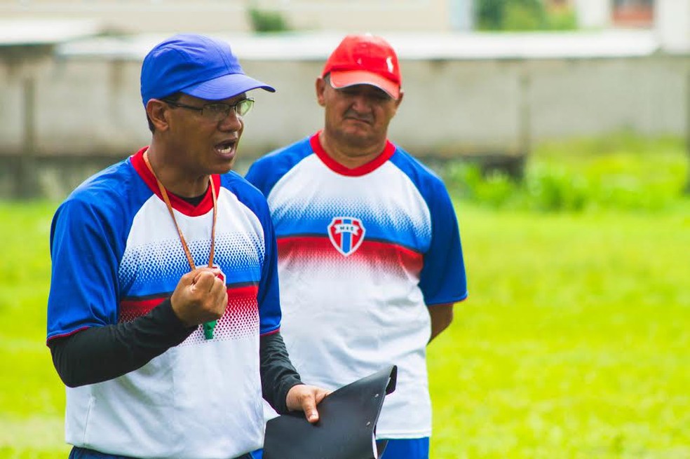 T�cnico do Sousa para 2018, Cleibson Ferreira dirigiu o pr�prio goleiro Alencar no Maranh�o Atl�tico no estadual deste ano (Foto: Divulga��o / Maranh�o)